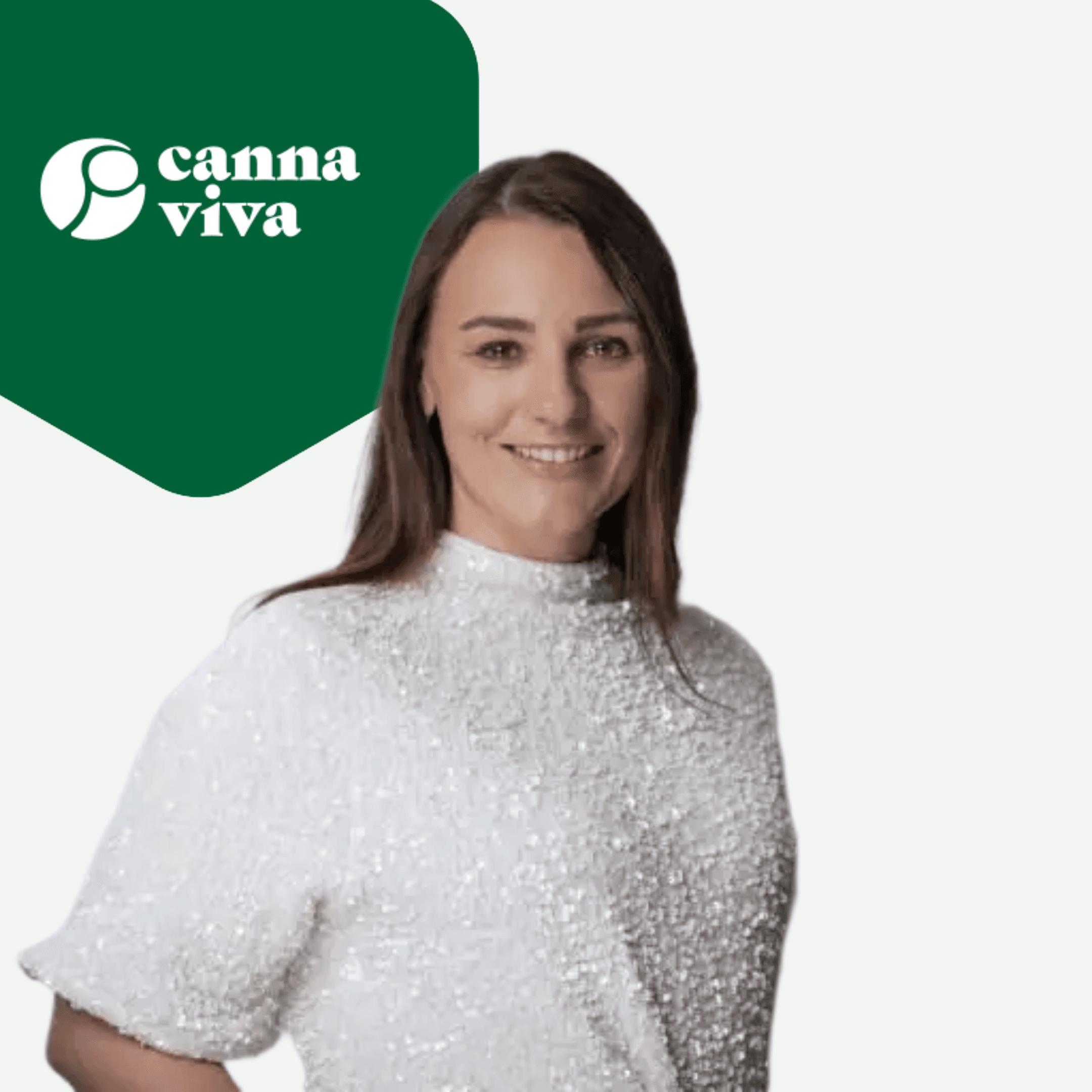 Profilbild von Dr. Natalia Eckstein-Halla vor Canna Viva Logo, Fachärztin für Mind-, Kiefer-, Gesichtschirurgie (FMH) und Medical Reviewer bei cannaviva.ch